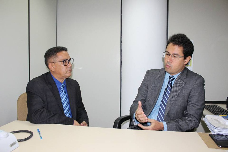 Jornalista Telsirio Alencar entrevista o Dr. Thiago Brandão de Almeida presidente da AMAPI.