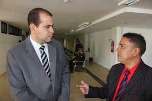 Juiz Thiago Aleluia e o Jornalista Telsirio Alencar (Foto: Pauta Judicial)