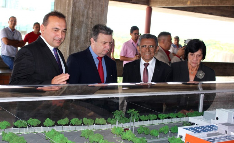 Presidente do TJ-PI apresenta maquete da nova sede do Palácio da Justiça