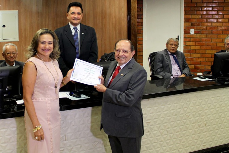 Advogado Viana, um dos homenageados hoje no TJ/PI