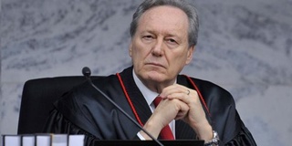 Ministro Lewandowski, do STF
