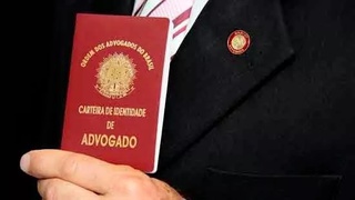 Os servidores do judiciário estão querendo advogar também