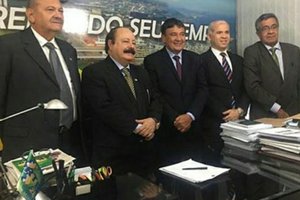 O encontro do PSC do Piauí em Brasilia com o governador Wellington Dias (Foto: reprodução)