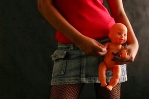 Sexo com menor de 14 anos é estupro, estabelece súmula do STJ (Foto: reprodução)