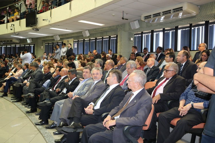 Autoridades lotaram o plenário do TRE/PI