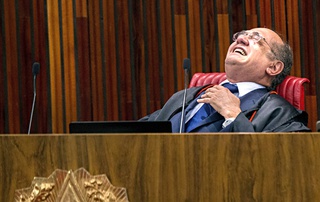 Gilmar Mendes no plenário do TSE no último dia do julgamento que absolveu chapa Dilma-Temer