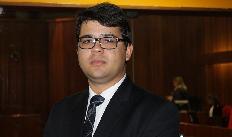 Chico Lucas poderá disputar uma vaga na câmara federal em 2018.