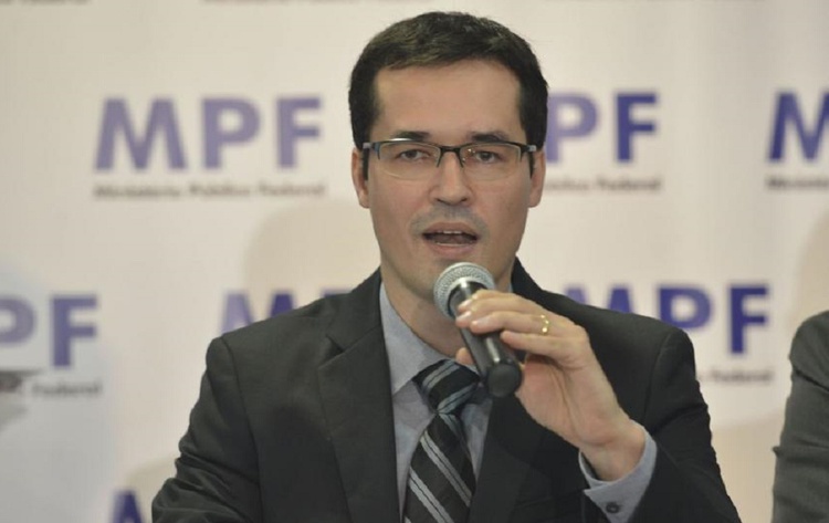 DELTAN DALLAGNOL AFIRMA QUE A POPULAÇÃO ESTÁ CANSADA DE SER ROUBADA