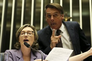 Deputados Jair Bossonaro e Maria do Rosário (Foto: Marcelo Camargo / Agência Brasil)