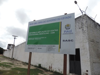 Fachada do CEM Teresina Piaui