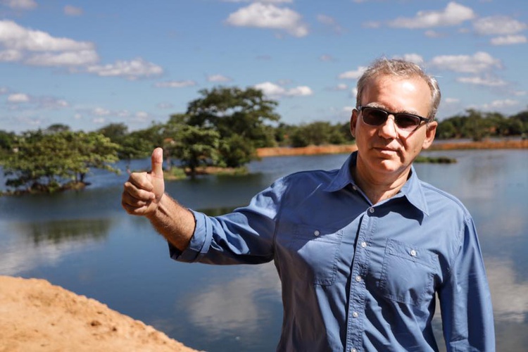 Prefeito por  Firmino Filho (PSDB)