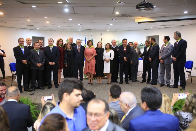 Solenidade homenageou 14 autoridades pelos serviços prestados aos órgão.