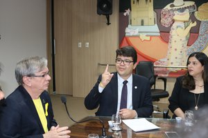 Chico Lucas da OAB/PI e o Reitor da UFPI, Arimatéia Lopes (Foto: Pauta Judicial/Telsirio Alencar)