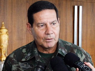 General Antonio Hamilton Martins Mourão é o atual secretário de economia e finanças do Exército