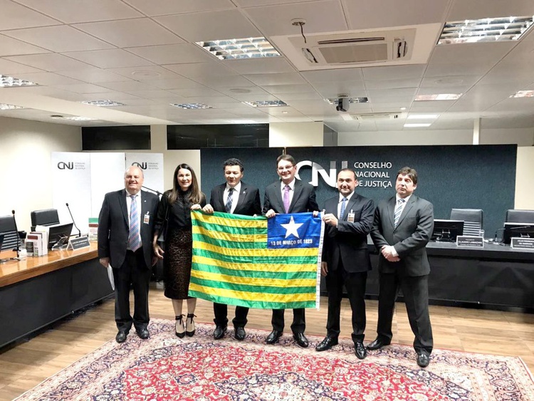 O presidente do TJ/PI prestigiou o encerramento dos trabalhos de Norberto Campelo no CNJ.