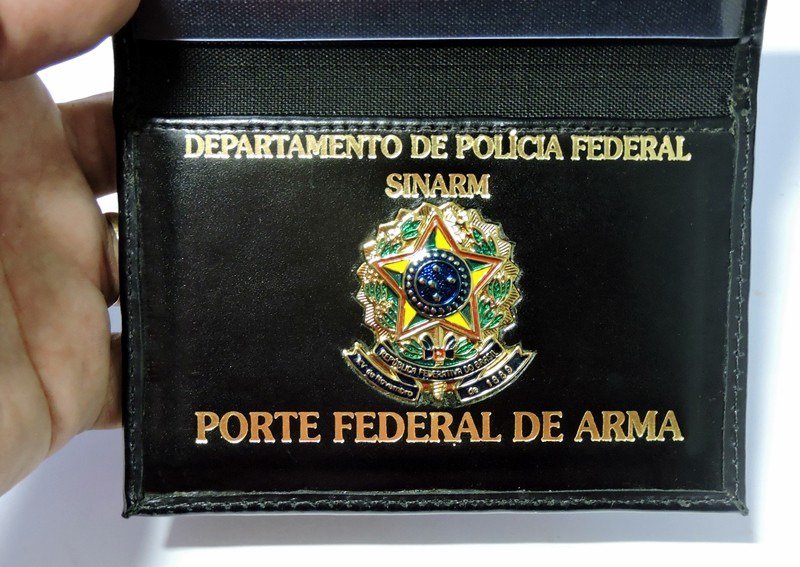 Servidores públicos terão direito a porte de arma, parecer é favorável ...