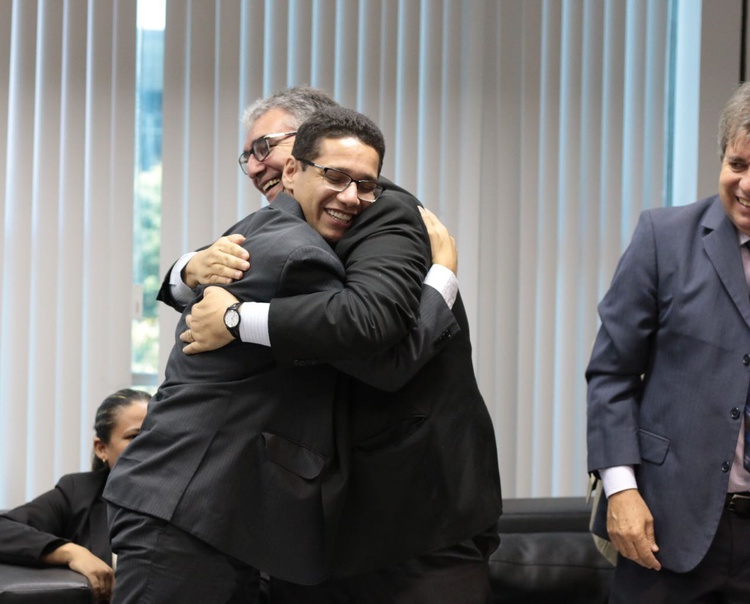 Secretário Daniel Oliveira e Haroldo Vasconcelos da associação dos criminalistas.
