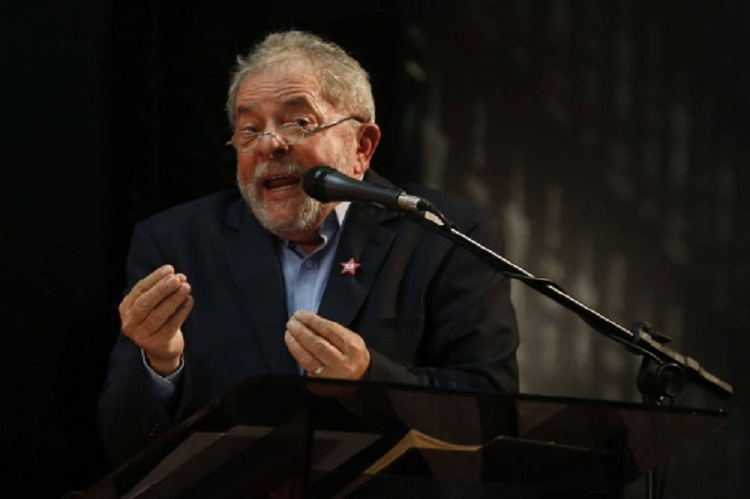DEFESA DE LULA ENTREGOU O PASSAPORTE DO EX-PRESIDENTE À PF NESTA SEXTA-FEIRA, 26