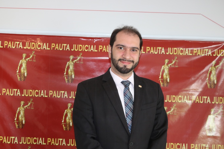 Vice-presidente da OAB/PI, Lucas Villa