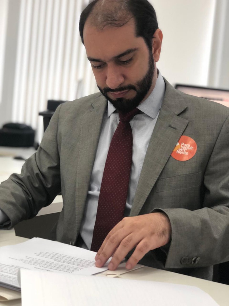 Advogado defende a advocacia”, diz Villa sobre criminalização da classe