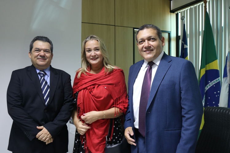 Desembargadores do TRF1 Carlos Augusto Pires Brandão, Daniela Maranhão e Kássio Marques