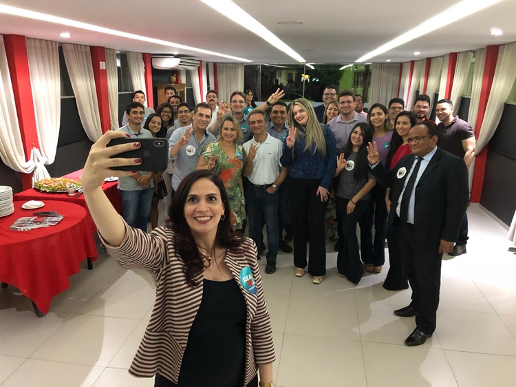 Em Floriano, Georgia Nunes diz que fechamento de comarcas é um descaso com a advocacia do interior