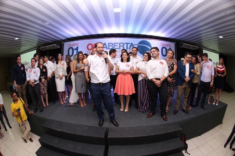 Integrantes e apoiadores da chapa OAB Aberta lotam Atlantic City em evento de lançamento.