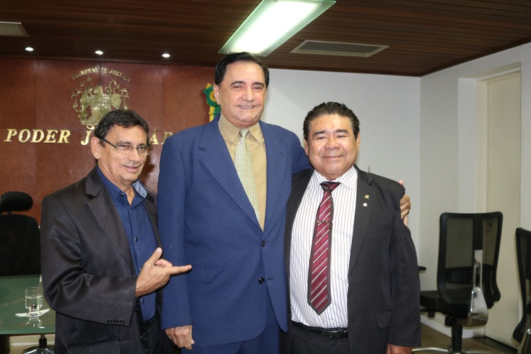 Advogado  Carlos Medeiros, Des. Brandão e o dese. James Pereira