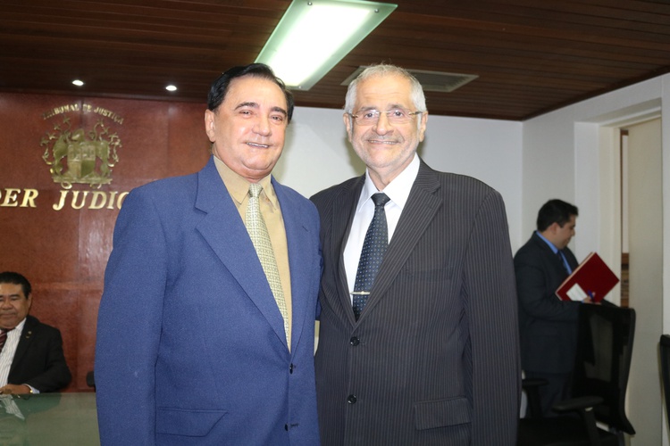 Desembargador Joaquim Santa prestigia a posse de Brandão de Carvalho