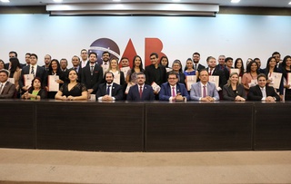 Novos advogados firmam compromisso na Sede da OAB-PI
