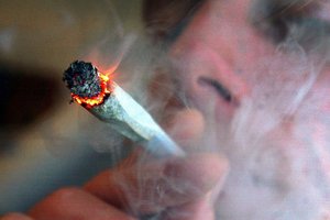 STJ julga válida busca sem mandado após policiais sentirem cheiro de maconha (Foto: Reprodução)