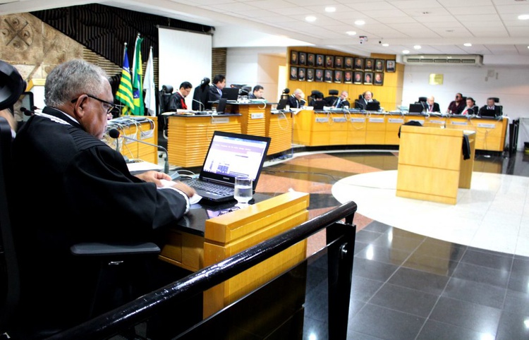 O Pleno acolheu, em parte, propositura do Desembargador Edvaldo Moura, que havia proposto a criação de três novas vagas.