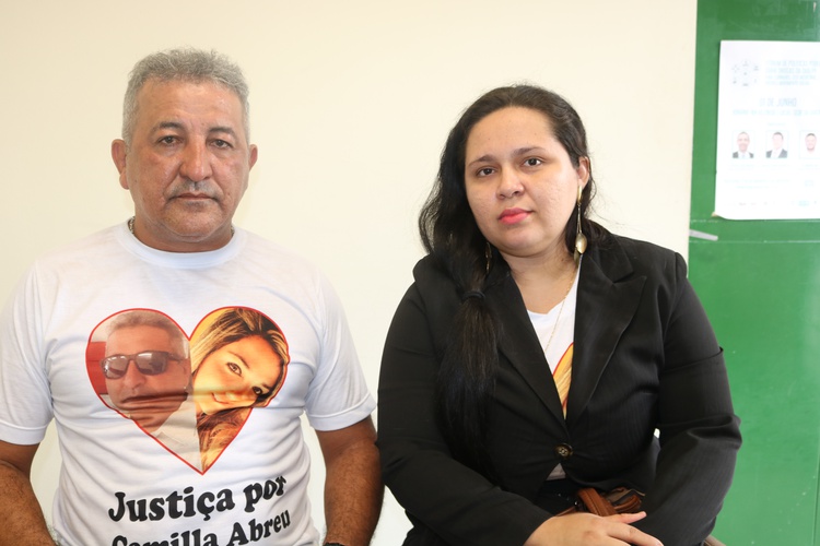 Advogada Ravena Castro e Jean Abreu pai da estudante assassinada Camila Abreu