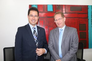 Presidente da AMAPI juiz Thiago Brandão e Luis Henrique Rego da Central de Inquéritos. (Foto: TELSÍRIO ALENCAR/PAUTAJUDICIAL)