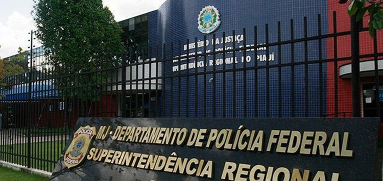 A PF disse q foi um pregão presencial em janeiro de 2014