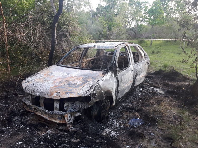 Contra os quais há indícios de participação em crime homicídio qualificado tendo como vítima LEONARDO LIMA BATISTA, fato ocorrido no dia 30/01/2019