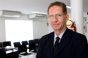 Juiz Luiz Henrique da Central de Inquéritos do TJ/PI (Foto: Divulgação)