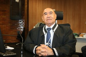 Desembargador José Ribamar Oliveira eleito o novo presidente do TJ/PI. (Foto: TELSÍRIO ALENCAR/PAUTAJUDICIAL)