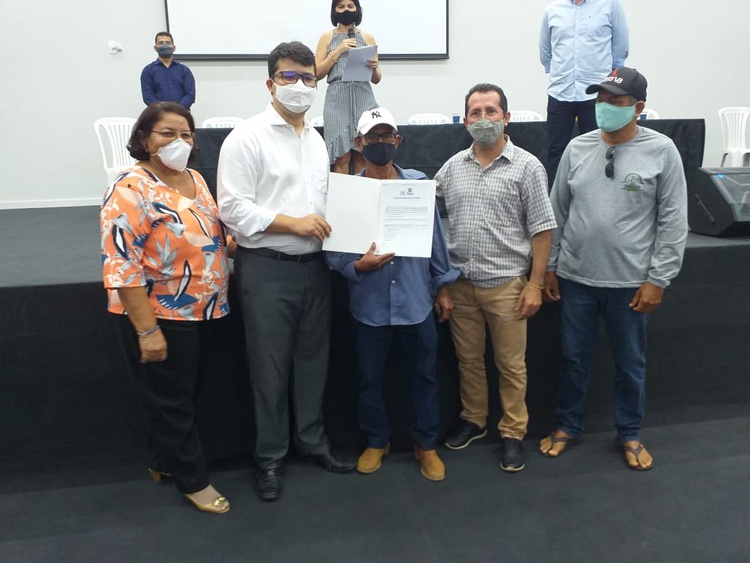 Títulos de propriedades mudam vida de agricultores familiares em Piracuruca.