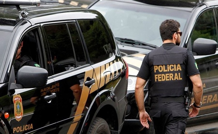 A Polícia Federal prendeu em flagrante há pouco o autor do atentado contra o Ministério da Justiça.