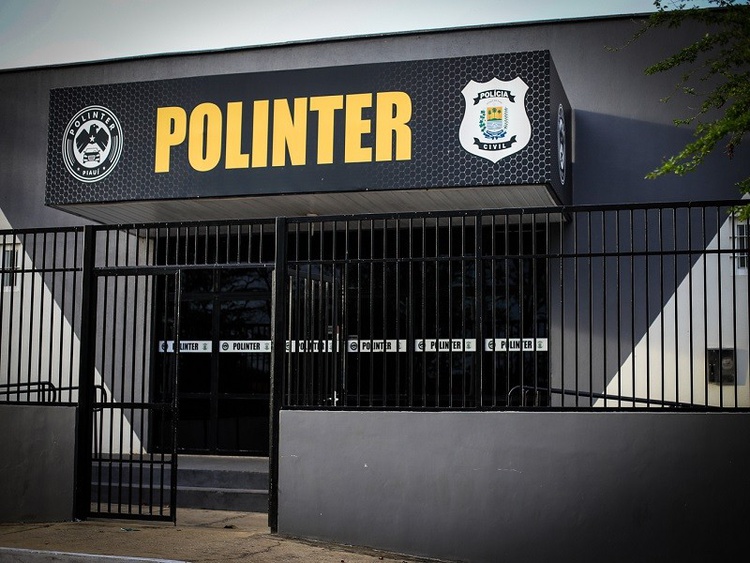 Policia Civil  recupera veículo da esposa de desembargador assaltada