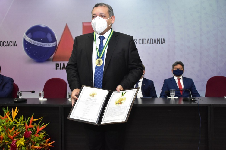 Medalha Coelho Rodrigues: OAB Piauí concede a mais alta honraria da Advocacia piauiense ao Ministro Kássio Nunes Marques