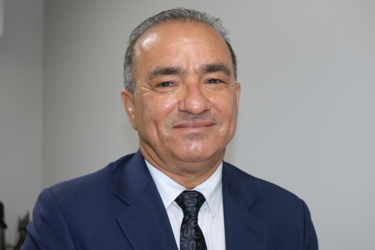 Juiz da 1ª vara dos feitos da fazenda pública de Teresina.