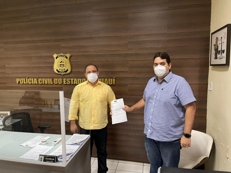 Delegado Geral da Policia Civil do PI Luccy Keiko e o Advogado Marcos Nogueira da Comissão das Prerrogativas da OAB/PI
