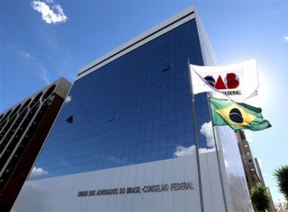 OAB discute autorização para compra de vacinas  para a advocacia