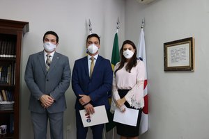 Presidente Celso Neto, Rodrigo Castelo Branco e Larissa Napoleão. (Foto: Divulgação)