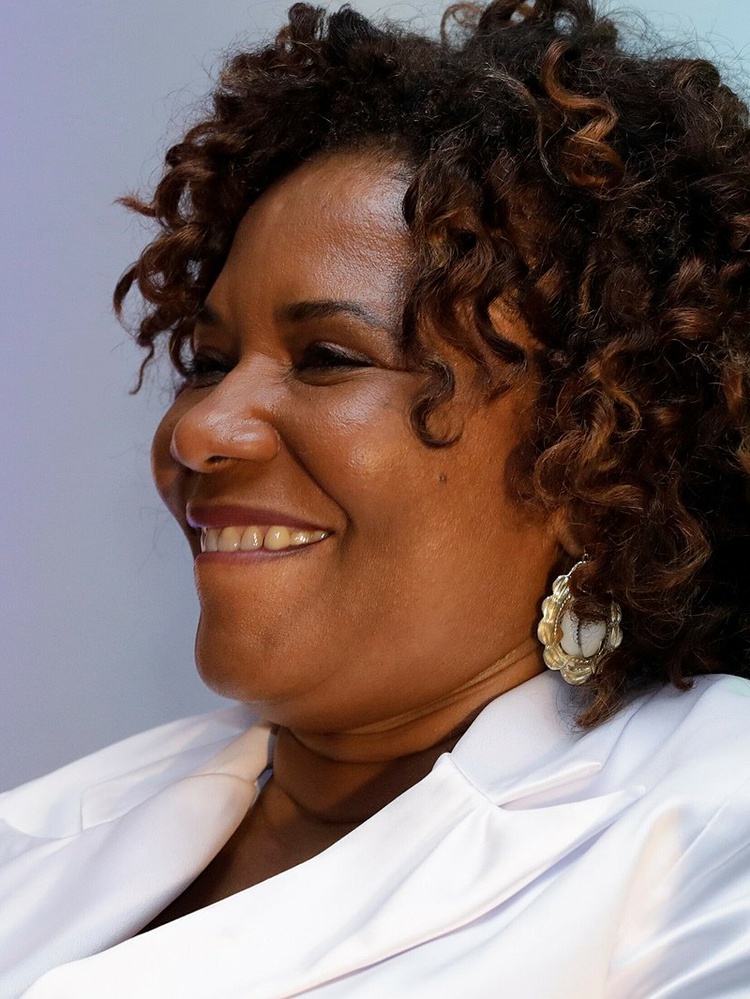 Ministra Margareth Menezes inaugura busto da Esperança Garcia na OAB/PI