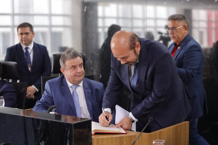 Agrimar Rodrigues toma posse como desembargador do TJ-PI