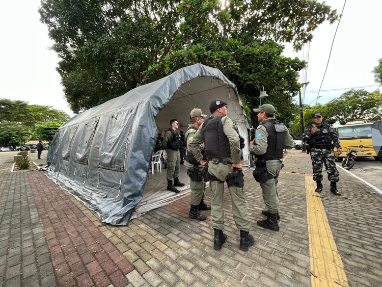Polícia Militar monta Posto de Comando e reforça policiamento ostensivo no bairro Mocambinho