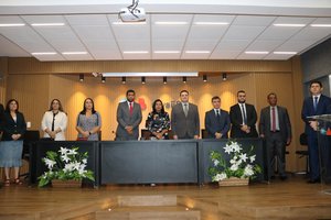 Chiadeira na posse de CH: Ignoraram Conselheiros e Diretores da Ordem. (Foto: Divulgação)